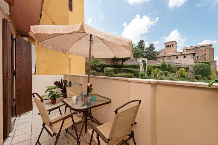 Appartamento Flavel Colosseo Roma Esterno foto
