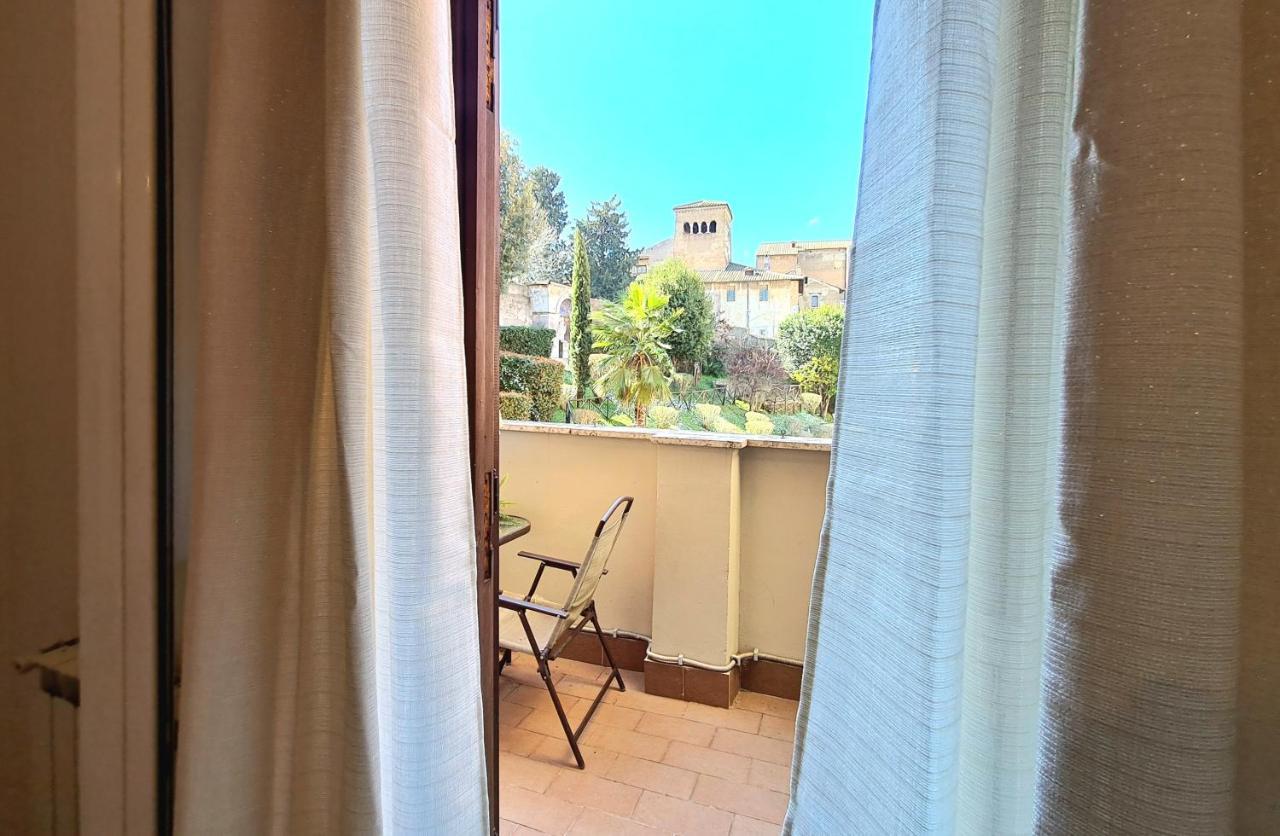 Appartamento Flavel Colosseo Roma Esterno foto