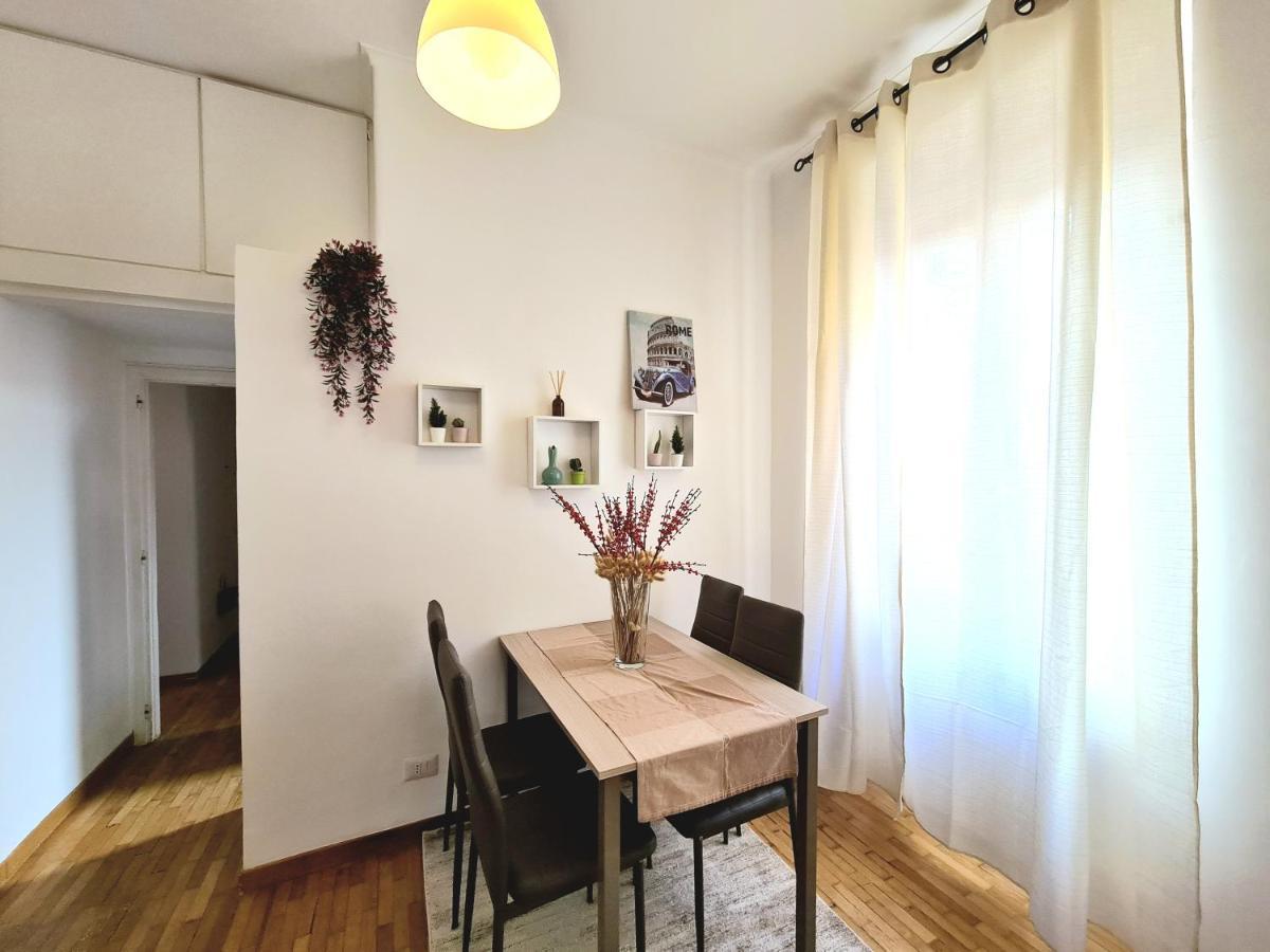 Appartamento Flavel Colosseo Roma Esterno foto