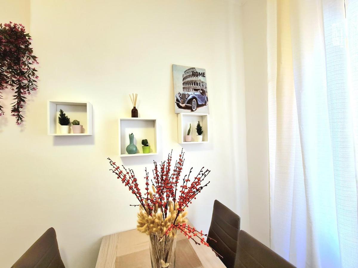 Appartamento Flavel Colosseo Roma Esterno foto